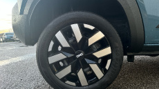 Dacia Spring 27kWh Expression 65 48kW 5dr Auto Electric Hatchback